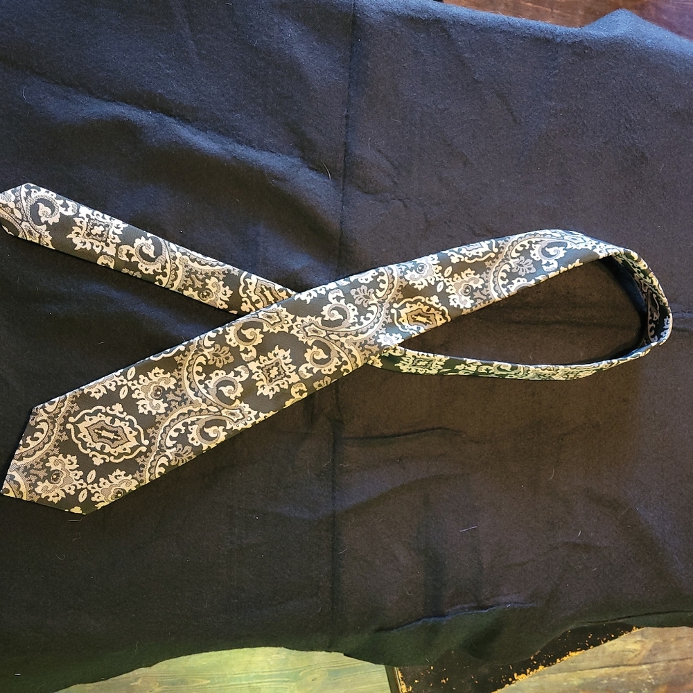 Vintage wemlon wembley 4" wide necktie